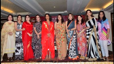 Fashion designer and actor Masaba Gupta (centre) at the function organised by Federation of Indian Chamber and Commerce Ladies Organisation in Ludhiana on Saturday. (Harvinder Singh/HT)
