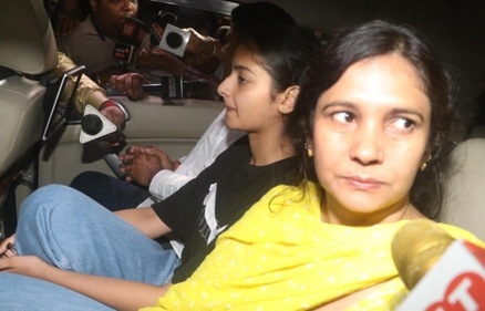 Family members of Sonali Phogat on way to meet Haryana CM Manohar Lal Khattar in Chandigarh.&nbsp; (Ravi Kumar/HT)
