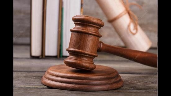 The Punjab and Haryana high court has suspended sentence of a drugs case convict, as it found that cops who arrested the convict did not search him in the presence of a gazetted officer.
