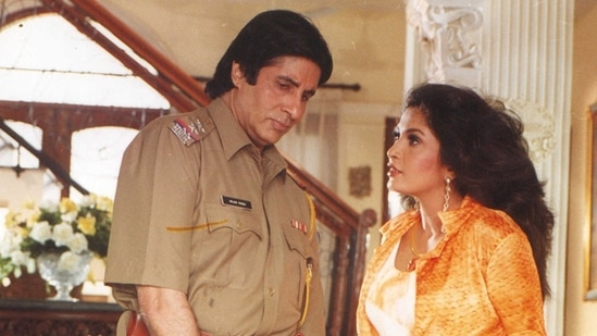 Amitabh Bachchan and Ramya in Bade Miyan Chote Miyan.