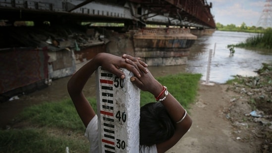 According to officials, 40 relief camps are being set up for the flood-affected people in the district. (Representative image by Sanchit Khanna/HT)