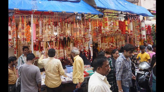 Mumbaikars and the city prep for Bappa’s arrival - Hindustan Times