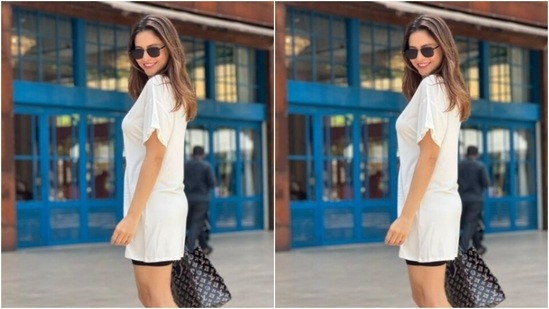 In tinted shades and a monochrome bag, Aamna aced the Sunday look to perfection.(Instagram/@aamnasharifofficial)