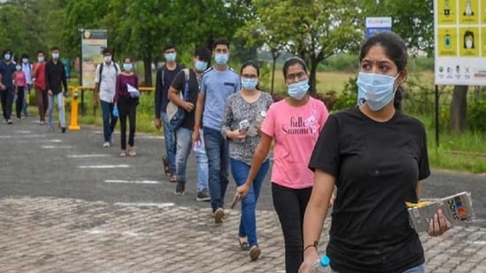 JEE Advanced 2022 Live: Paper 1 exam begins; Analysis, answer key updates (PTI photo, for Representation) JEE Advanced 2022 Live: Paper 1 exam begins; Analysis, answer key updates (PTI photo, for Representation)