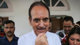 Former Congress leader Ghulam Nabi Azad interacts with the media in New Delhi on Monday. (Sanchit Khanna/ Hindustan Times)