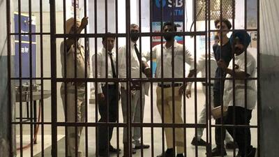 Some of the entrances for Ludhiana court complex were locked ahead of Bharat Bhushan Ashu’s hearing, leaving the public hassled. (HT Photo) Some of the entrances for Ludhiana court complex were locked ahead of Bharat Bhushan Ashu’s hearing, leaving the public hassled. (HT Photo)