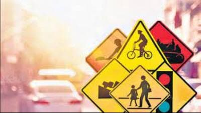 These school will display traffic rules and slogans on walls of their premises to draw students’ attention towards road safety (For Representation) These school will display traffic rules and slogans on walls of their premises to draw students’ attention towards road safety (For Representation)