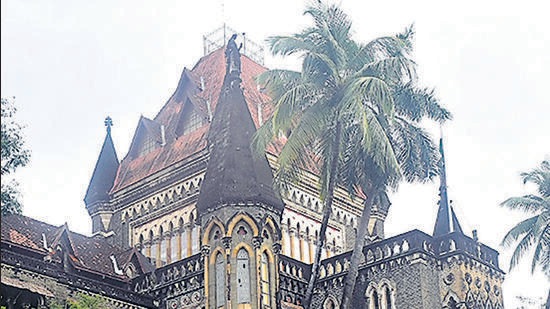 The division bench of justice Nitin Jamdar and justice NR Borkar, while hearing the public interest litigation (PIL) filed by Dr Harish Shetty, was informed by his advocate Pranati Mehra that many patients were languishing in mental homes in the state as the Mental Healthcare Act, 2017 has not been properly implemented (HT PHOTO)