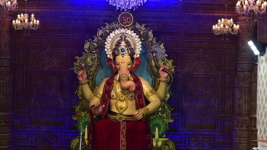 First look of the Lalbaugcha Raja Ganpati in Mumbai unveiled.&nbsp;(Anshuman Poyrekar/HT Photo)