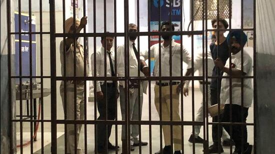 Some of the entrances for Ludhiana court complex were locked ahead of Bharat Bhushan Ashu’s hearing, leaving the public hassled. (HT Photo)