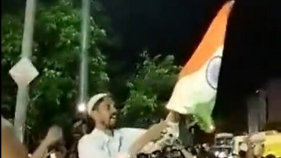 Bengaluru residents celebrated India's win against Pakistan at the cricket match held in Dubai on Sunday by shouting "India, India" and waving the tricolour.(Twitter video)