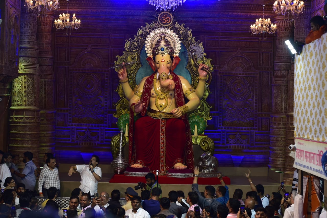 First look of the Lalbaugcha Raja Ganpati in Mumbai unveiled. (Anshuman Poyrekar/HT Photo) First look of the Lalbaugcha Raja Ganpati in Mumbai unveiled. (Anshuman Poyrekar/HT Photo)