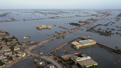 Homes are surrounded by floodwaters in Sohbat Pur city, a district of Pakistan’s southwestern Baluchistan province, on Monday. (AP) Homes are surrounded by floodwaters in Sohbat Pur city, a district of Pakistan’s southwestern Baluchistan province, on Monday. (AP)