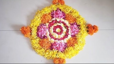 Pookalam consists of Dashapushpam, meaning 10 different varieties of flowers. (Pinterest)