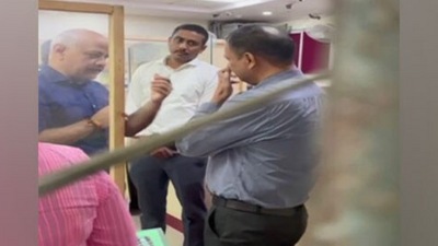 Deputy CM Manish Sisodia at the PNB branch in Ghaziabad. ((ANI) ) Deputy CM Manish Sisodia at the PNB branch in Ghaziabad. ((ANI) )