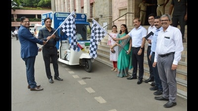 Municipal commissioner Vikram Kumar launched the initiative supported by Adar Poonawala Clean City Initiative (APCCI) and Poornam Ecovision Foundation on Tuesday. (HT PHOTO)