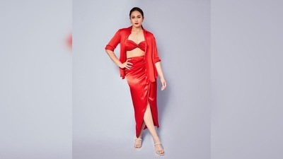 Huma Qureshi opted for bold red lips and slightly winged eyes. She pulled her hair back and tied a sleek mid-high ponytail. (Instagram/@iamhumaq) Huma Qureshi opted for bold red lips and slightly winged eyes. She pulled her hair back and tied a sleek mid-high ponytail. (Instagram/@iamhumaq)