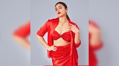 Sharing a series of photos on her Instagram handle, Huma Qureshi captioned her post, "Feeling like a #Maharani but looking like a #Monica." (Instagram/@iamhumaq) Sharing a series of photos on her Instagram handle, Huma Qureshi captioned her post, "Feeling like a #Maharani but looking like a #Monica." (Instagram/@iamhumaq)