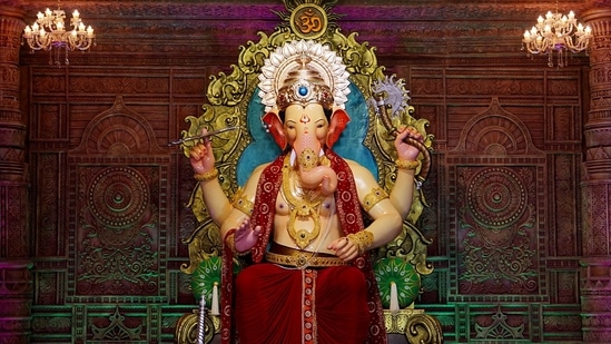 The Lalbaugcha Raja Sarvajanik Ganeshotsav Mandal, one of the oldest and most popular Ganesh mandals in Mumbai, unveiled the first look of its 14-foot-tall idol of Lord Ganesha on Monday, two days before the 10-day-long Ganesh Chaturthi festival, in Mumbai. The festival begins on August 31.(ANI)