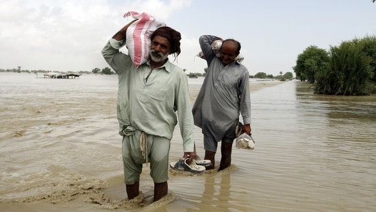Early estimates put the damage from Pakistan's recent deadly floods at more than $10 billion, its planning minister said on Monday, adding the world has an obligation to help the South Asian nation cope with the effects of man-made climate change.(AP)