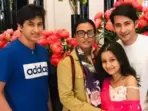 Mahesh Babu, Namrata Shirodkar, Gautam Ghattamaneni and Sitara Ghattamaneni on a holiday. Mahesh Babu, Namrata Shirodkar, Gautam Ghattamaneni and Sitara Ghattamaneni on a holiday.