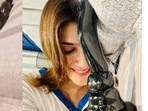 Kriti Sanon poses with her newly-won award for her performance in Mimi. Kriti Sanon poses with her newly-won award for her performance in Mimi.
