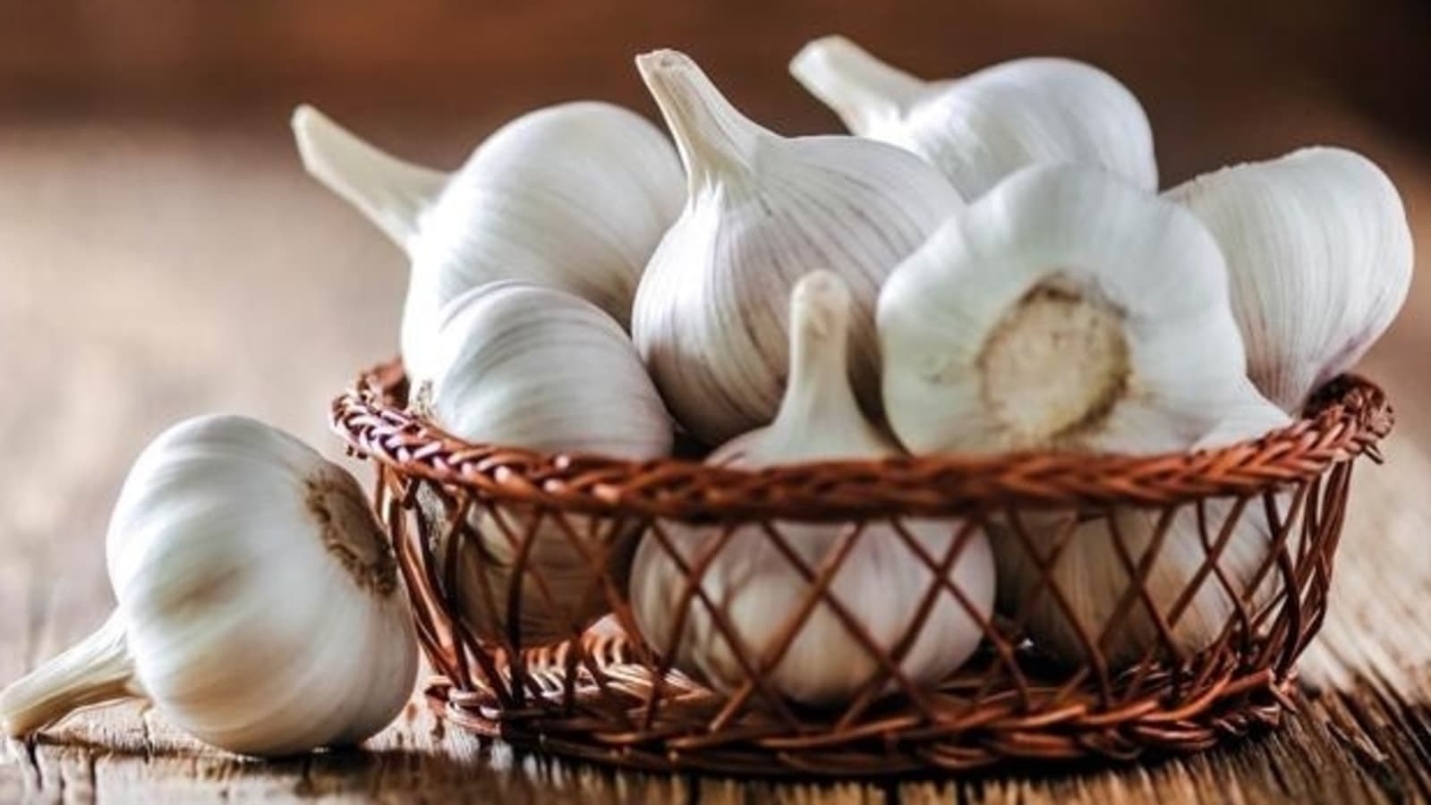 Garlic for blood pressure control