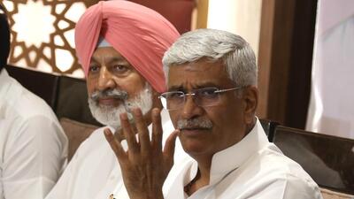 Union Jal Shakti minister Gajendra Singh Shekhawat addressing the media in Mohali on Wednesday. (HT Photo) Union Jal Shakti minister Gajendra Singh Shekhawat addressing the media in Mohali on Wednesday. (HT Photo)