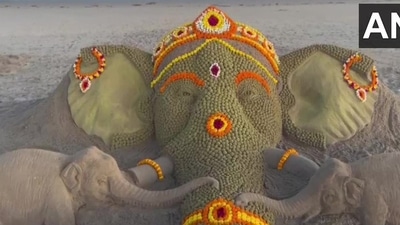Sand art by Sudarsan Pattnaik on Ganesh Chaturthi.