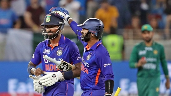 ndia's Hardik Pandya and Dinesh Karthik after winning the Asia Cup 2022 Group A match against Pakistan, at the Dubai International Cricket Stadium, in Dubai.(ANI)