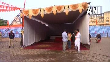 Preparations for the idol set-up being done at the Idgah Maidan in Hubballi. (ANI)