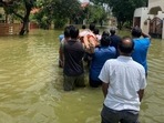 86 year old Srinivasa Ramarao died of heart attack at his flooded house in Rainbow layout of Doddakannelli.(Twitter/ @@Ashokmruthyu) 86 year old Srinivasa Ramarao died of heart attack at his flooded house in Rainbow layout of Doddakannelli.(Twitter/ @@Ashokmruthyu)