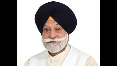 Former deputy speaker Bir Devinder Singh on Thursday said recent appointments by the state government to accommodate Rajinder Gupta of Trident Group, Amrit Sagar Mittal of Sonalika Tractors Group and Sunil Gupta, a former director of the Canara Bank, do not commensurate with the financial health of Punjab. (Facebook) Former deputy speaker Bir Devinder Singh on Thursday said recent appointments by the state government to accommodate Rajinder Gupta of Trident Group, Amrit Sagar Mittal of Sonalika Tractors Group and Sunil Gupta, a former director of the Canara Bank, do not commensurate with the financial health of Punjab. (Facebook)