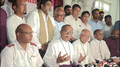 PK Samantaroy, bishop, diocese of Amritsar, addresses a press conference in Tarn Taran on Thursday. (Sameer Sehgal/HT) PK Samantaroy, bishop, diocese of Amritsar, addresses a press conference in Tarn Taran on Thursday. (Sameer Sehgal/HT)