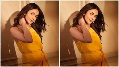 “Be your own sunshine,” wrote Rakul Preet in the caption. With it, she also reminded her fans of Cuttputlli’s release date - “Cuttputlli on Hotstar tomorrow. September 2,” she added. (Instagram/@rakulpreet)