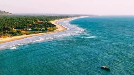 Netrani, Karnataka: Also known as Pigeon Island, it lies off the Murudeshwara coast. This enchanting island is known for its diving and snorkelling activities.(Instagram/@hikerwolf)