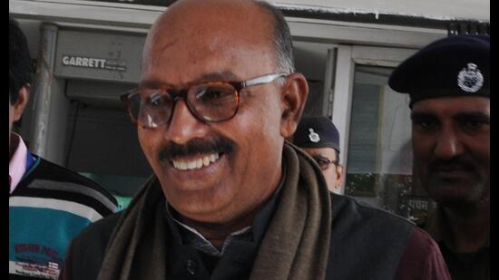 Speaker Rabindra Nath Mahto deferred the hearing until September 5. (Hindustan Times) Speaker Rabindra Nath Mahto deferred the hearing until September 5. (Hindustan Times)