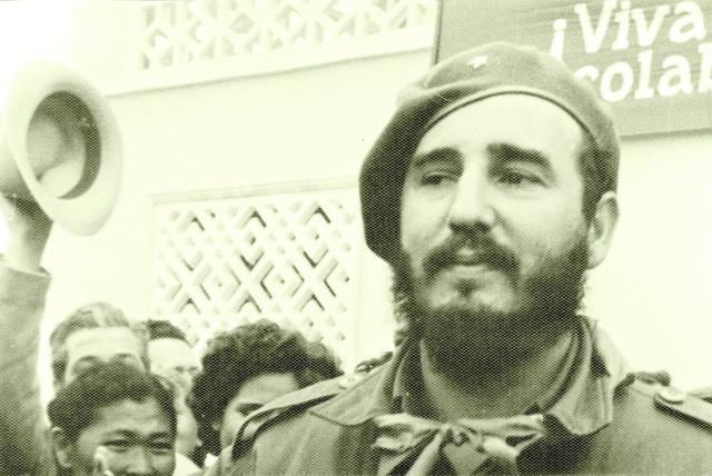 Fidel Castro being welcomed in Yangiyer, Uzbekistan on May 11, 1963. (Shutterstock)