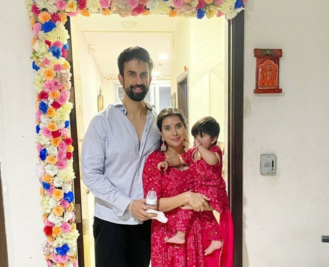 Charu Asopa and Rajeev Sen with daughter Ziana Sen. Charu Asopa and Rajeev Sen with daughter Ziana Sen.