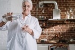 Boiled water vs filtered water, what’s better for your health? (cottonbro) Boiled water vs filtered water, what’s better for your health? (cottonbro)