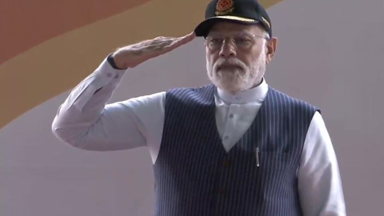 2 football grounds, cables used can cover Kochi to Kashi: PM Modi on how huge INS Vikrant is