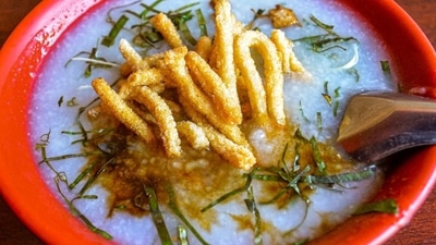 Sanpiau (Mizoram): This is a very famous snack found on the streets of Mizoram and is also prepared at home. Sanpiau is an integral part of Mizo food culture. It is made with rice porridge and served with coriander paste, onion, black pepper, fish sauce and powdered rice. (Instagram/@_just.taste_)