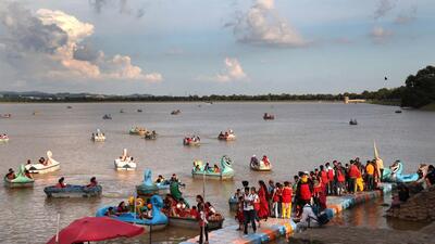 The maximum temperature went down from 35.4°C on Thursday to 34.5°C on Friday. Minimum temperature went down from 27.1°C on Thursday to 26.9°C on Friday in Chandigarh. (HT File) The maximum temperature went down from 35.4°C on Thursday to 34.5°C on Friday. Minimum temperature went down from 27.1°C on Thursday to 26.9°C on Friday in Chandigarh. (HT File)