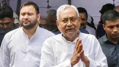 Patna: Bihar chief minister Nitish Kumar with deputy chief minister Tejashwi Yadav at a function to pay tributes to former chief minister Daroga Prasad Rai on his birth anniversary on Friday (PTI)