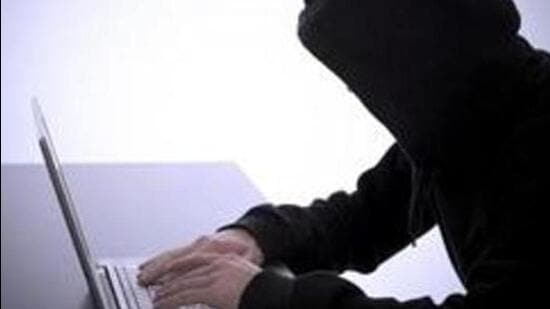 The FIR states that the accused made a WhatsApp call on the victim’s number and told him that she was from the Army and would make an advance payment and sent a GPay request link to the victim. (REPRESENTATIVE PHOTO)