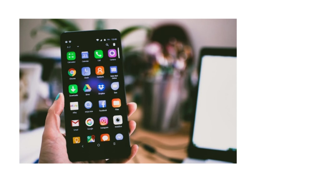 Xiaomi 4 GB RAM mobile phones come at budget-friendly prices. (pexels)