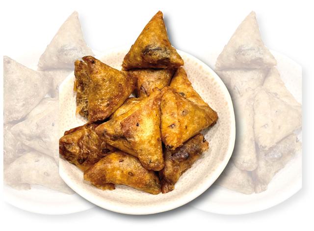 The legendary mutton samosas at Bera, a restaurant that has reached out beyond its traditional Muslim clientele The legendary mutton samosas at Bera, a restaurant that has reached out beyond its traditional Muslim clientele