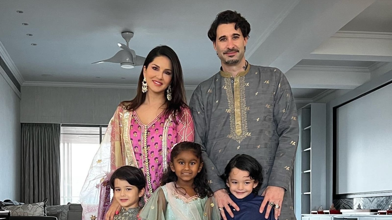Inside Sunny Leone's Ganesh Chaturthi celebrations with family | Hindustan  Times
