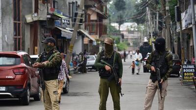 A Pakistani terrorist who was caught by the army last month in Jammu and Kashmir’s Rajouri district during an infiltration bid died. (HT FIle)