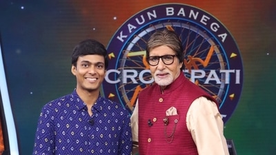 Kaun Banega Crorepati contestant Ayush Garg with host Amitabh Bachchan.
